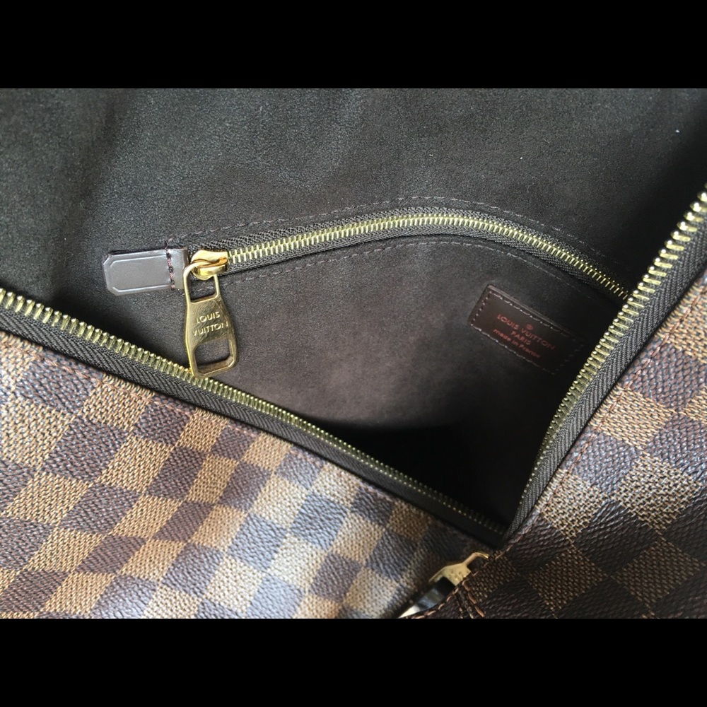 - SOLD- Authentic Louis Vuitton Portobello GM Bag - Picture 3 of 10